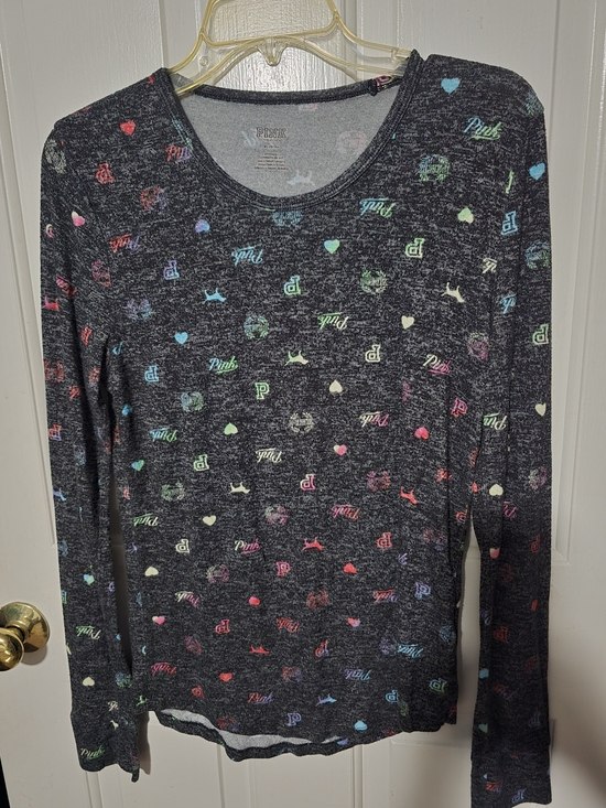 PINK Victoria's Secret Other - PINK Victoria's Secret Dark Heather Long Sleeve Logo Heart Print Top
